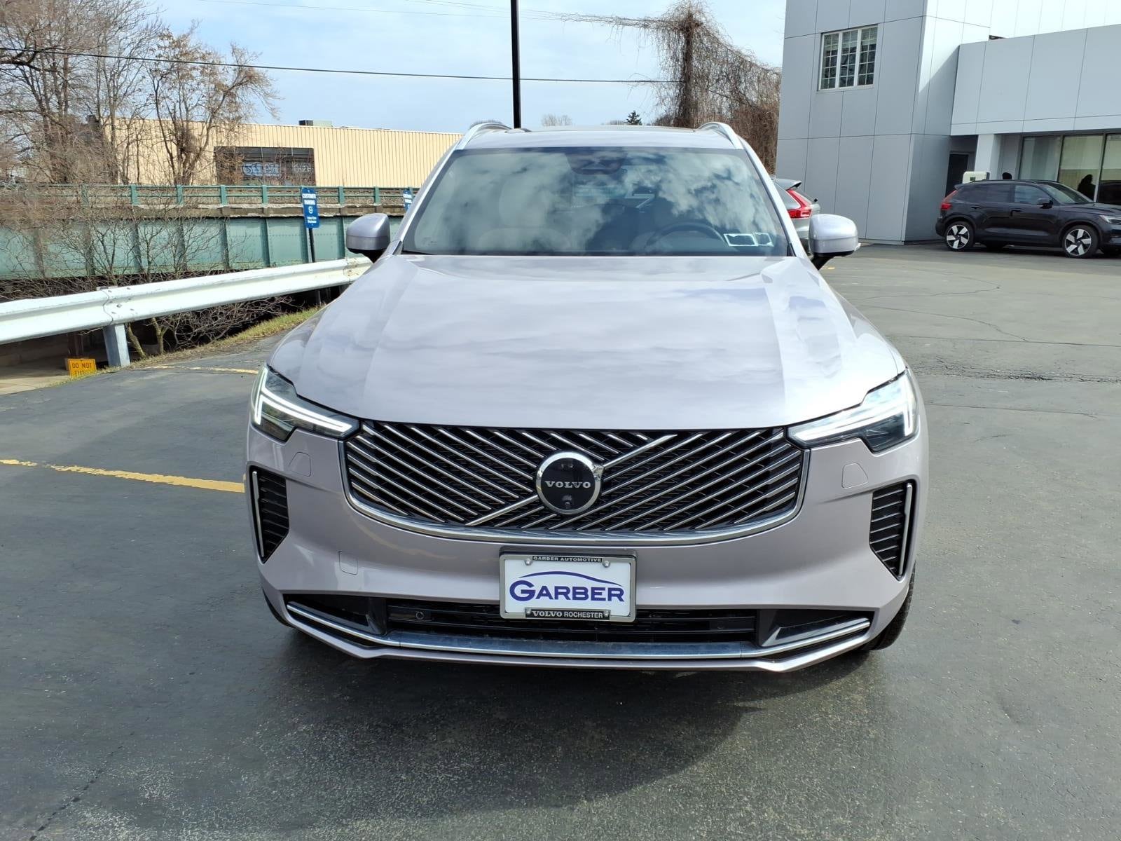 2026 Volvo XC90 Plus - Photo 8