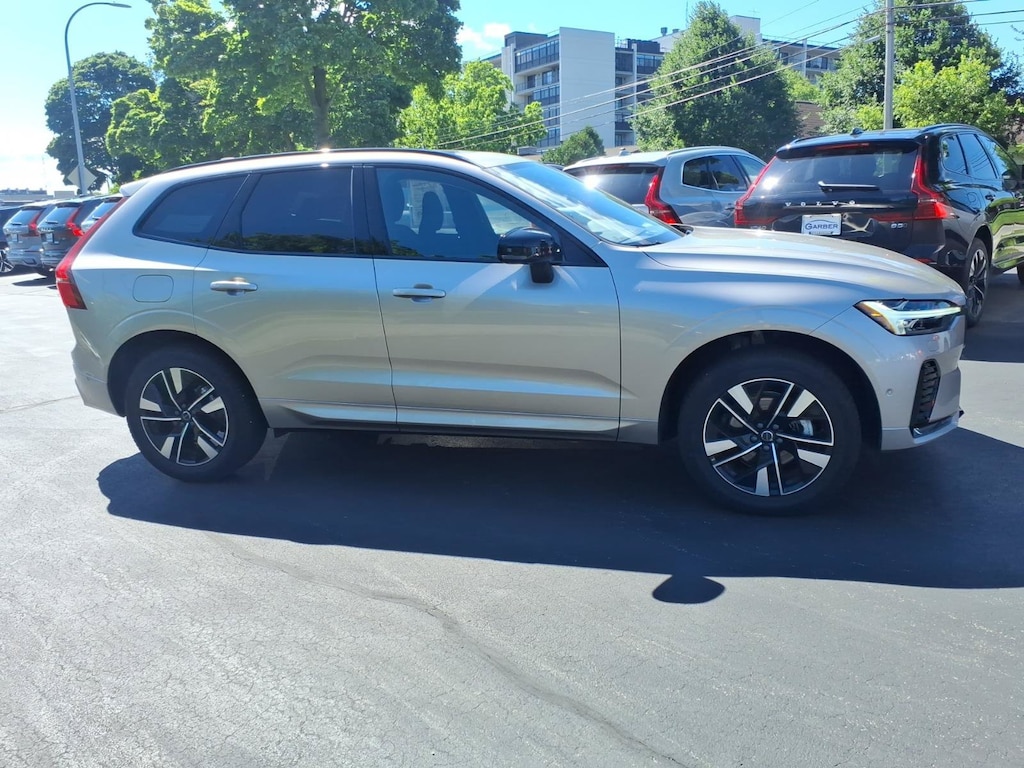 New 2026 Volvo XC60 B5 Plus SUV