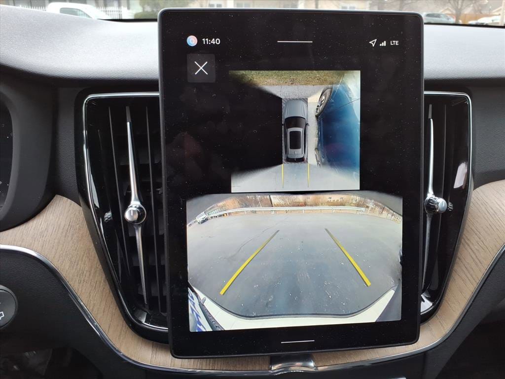 2026 Volvo XC60 Plus - Photo 26