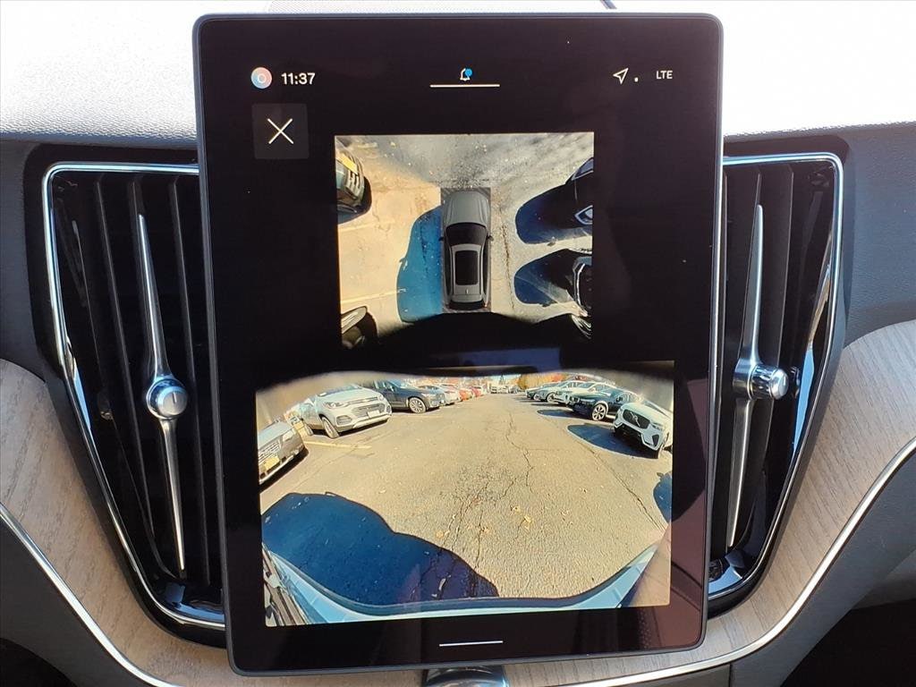 2026 Volvo XC60 Plus - Photo 26