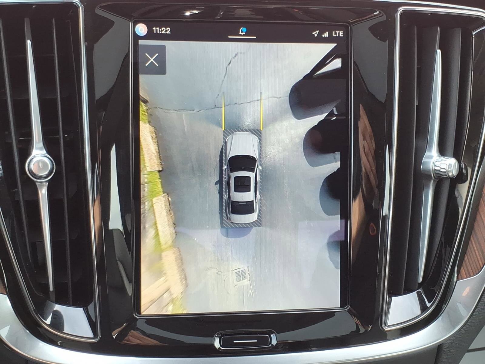 2025 Volvo S60 Plus - Photo 26