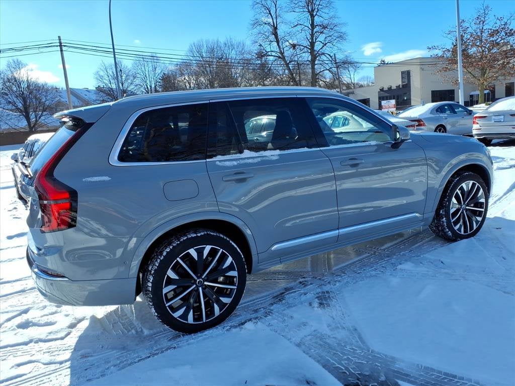 Certified 2025 Volvo XC90 B6 (2025.5) Plus 7-Seater SUV