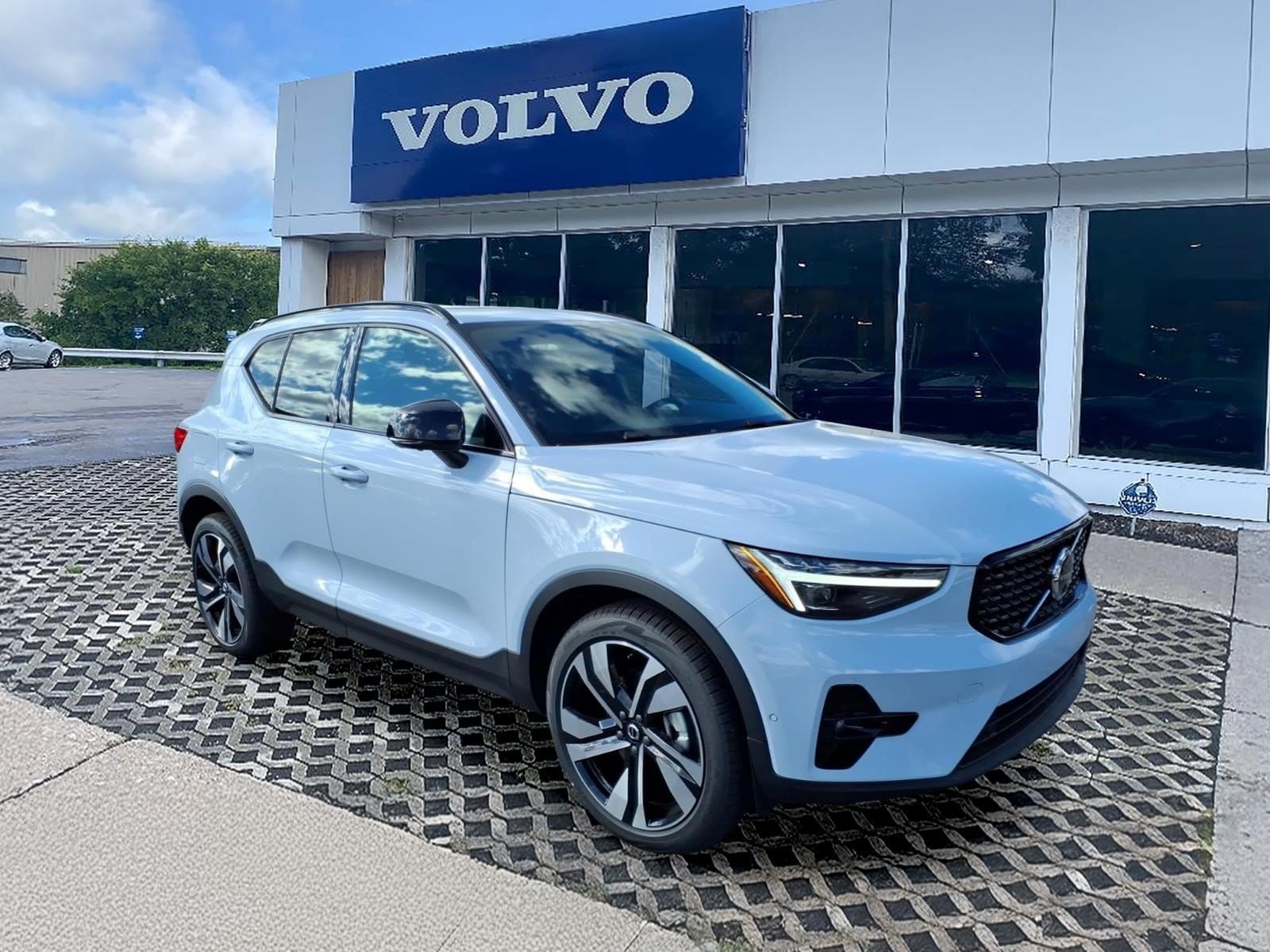 2026 Volvo XC40