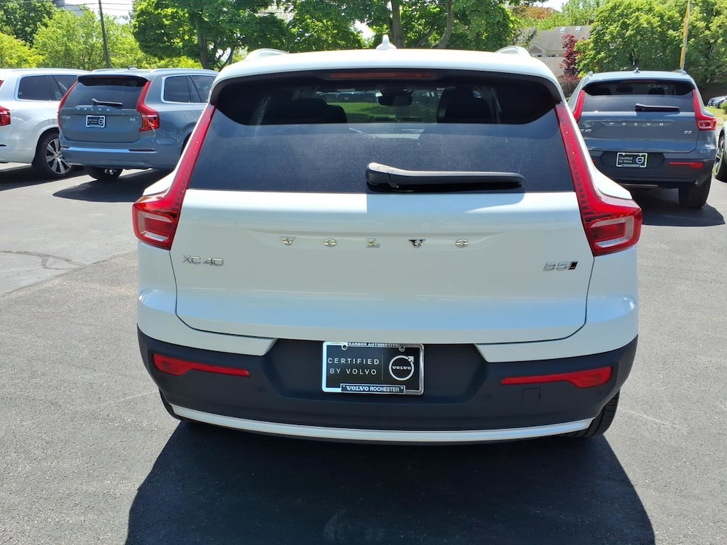 Certified 2025 Volvo XC40 B5 Core Bright Theme SUV