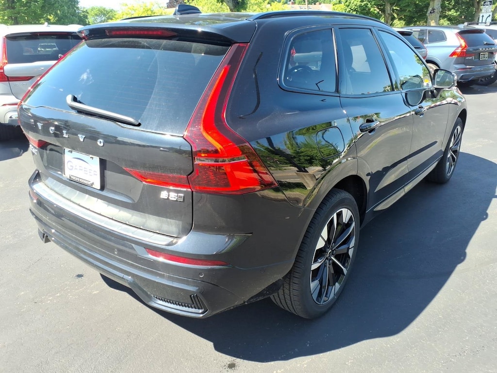 New 2026 Volvo XC60 B5 Plus SUV