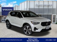 2026 Volvo XC40 B5 Plus AWD SUV