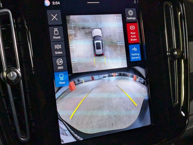 2026 Volvo XC40 Plus - Photo 22