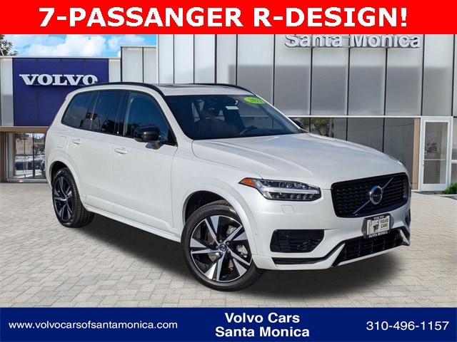 2022 Volvo XC90 R-Design's photo