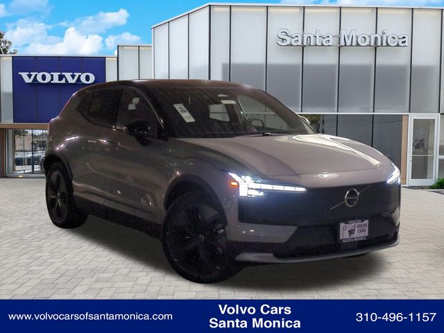 2026 Volvo EX30 Twin Motor Cross Country Ultra's photo