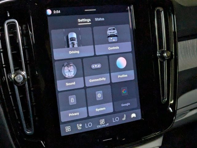 2026 Volvo XC40 Plus - Photo 21