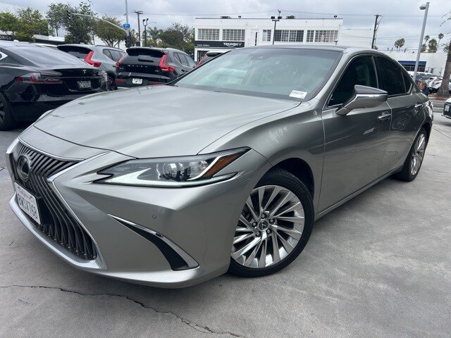 2021 Lexus ES 350 Luxury photo 4