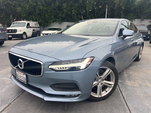 2019 Volvo S90 T5 Momentum photo 3