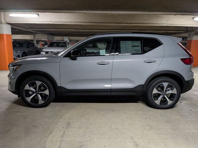2026 Volvo XC40 Plus - Photo 6