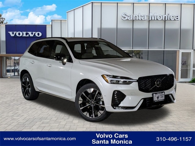 2026 Volvo XC60 Plus's photo