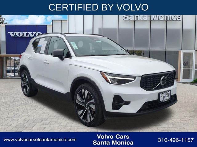 2023 Volvo XC40