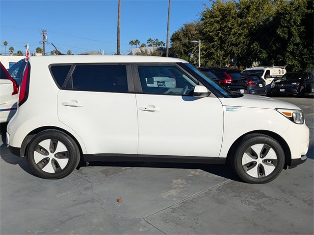 Used 2017 Kia Soul EV-E with VIN KNDJP3AE9H7022822 for sale in Santa Monica, CA