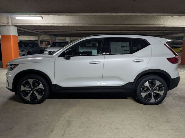 2026 Volvo XC40 Plus - Photo 6