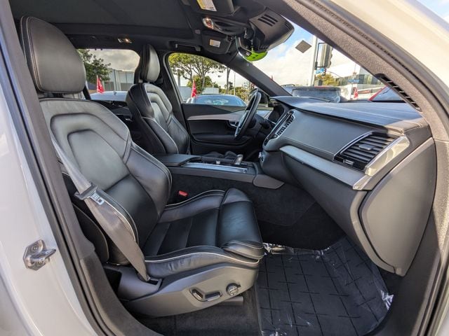 2022 Volvo XC90 R-Design - Photo 30