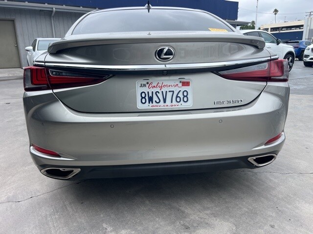 2021 Lexus ES 350 Luxury photo 2