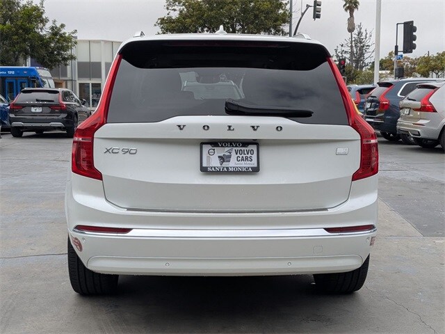 2024 Volvo XC90 T8 Plus photo 4