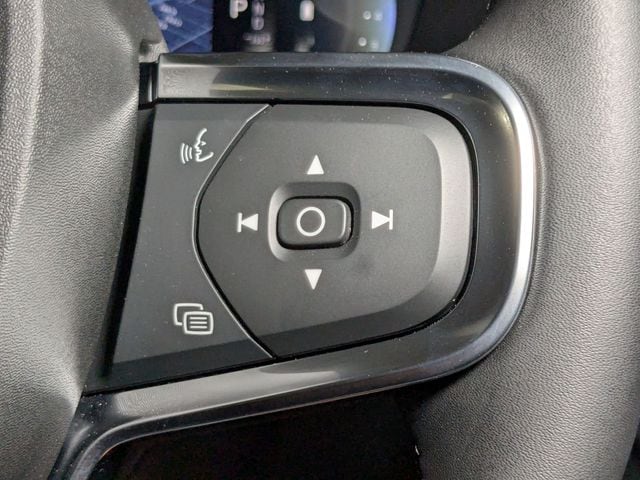 2026 Volvo XC40 Core - Photo 19