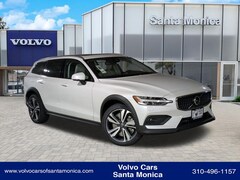 2026 Volvo V60 Cross Country B5 Plus AWD Wagon