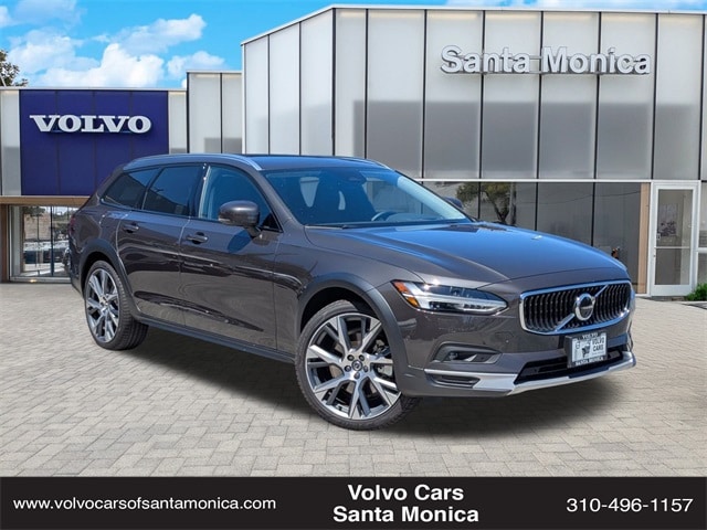 2024 Volvo V90 Cross Country