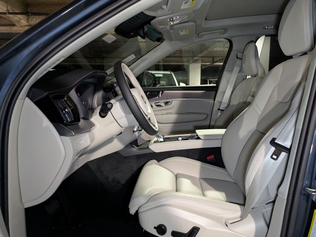 2026 Volvo XC90 Ultra - Photo 14