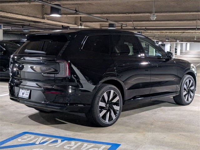 2025 Volvo EX90 Twin Motor Performance Plus photo 2