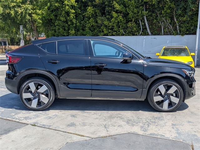 Used 2022 Volvo C40 Ultimate with VIN YV4ED3GB2N2004370 for sale in Santa Monica, CA