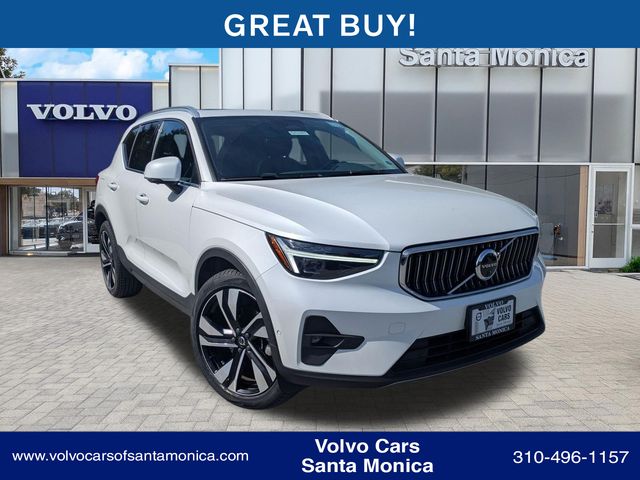 2023 Volvo XC40 B5 Ultimate Bright AWD's photo