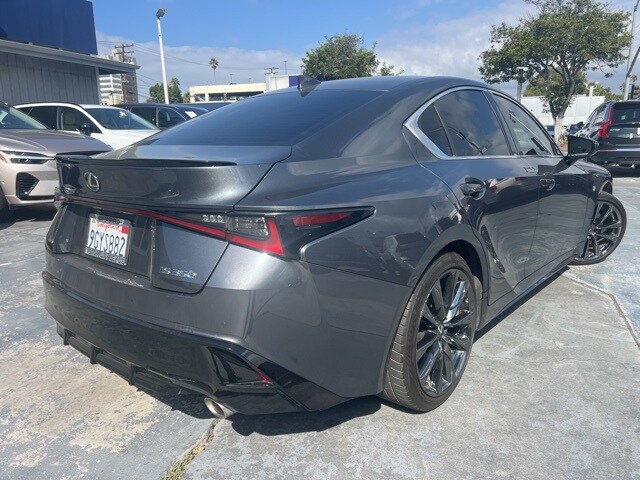 2023 Lexus IS 350 F SPORT photo 4