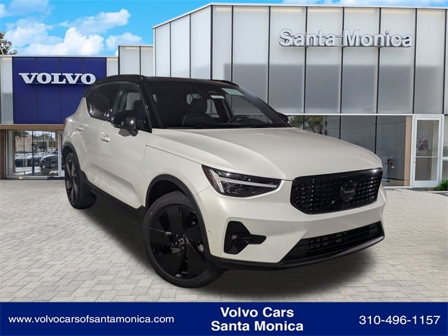 2026 Volvo XC40 Ultra Black Edition's photo