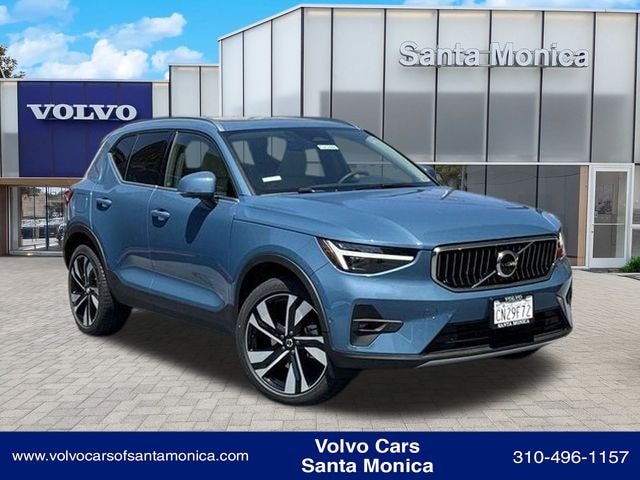 2024 Volvo XC40 B5 Plus Bright AWD SUV