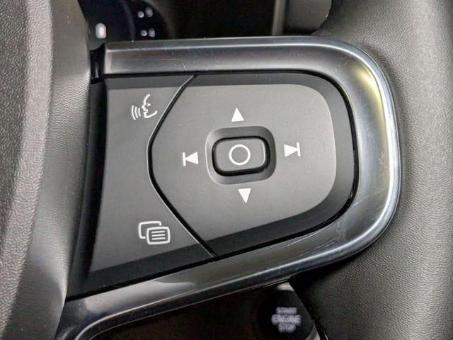 2026 Volvo XC40 Plus - Photo 19
