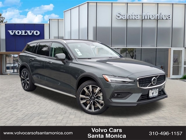 2026 Volvo V60 Cross Country Wagon 