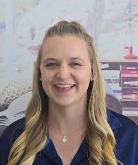 Staff member Amy Grupenhagen from ID_4f722b263a25