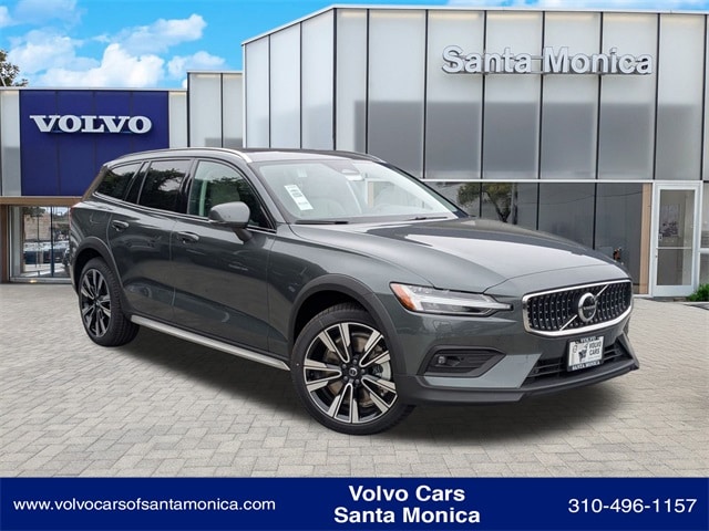 2026 Volvo V60 Cross Country