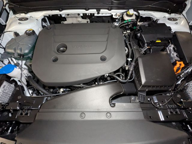 2026 Volvo XC40 Plus - Photo 11