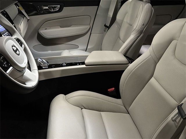 2025 Volvo XC60 Ultra - Photo 20