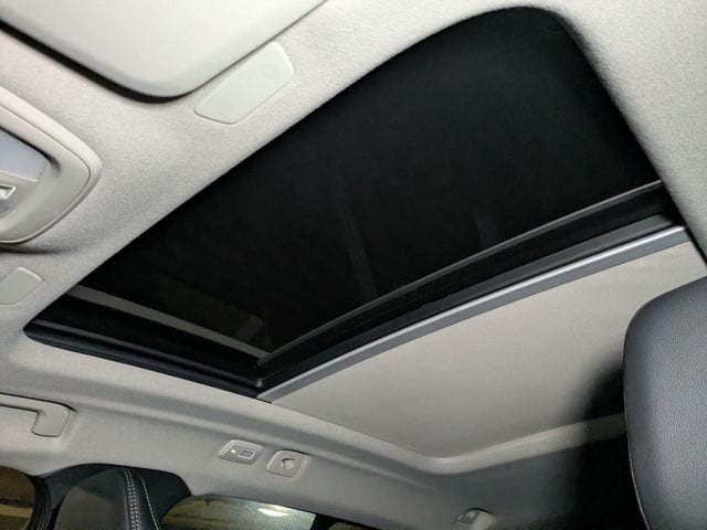 2026 Volvo XC40 Plus - Photo 15