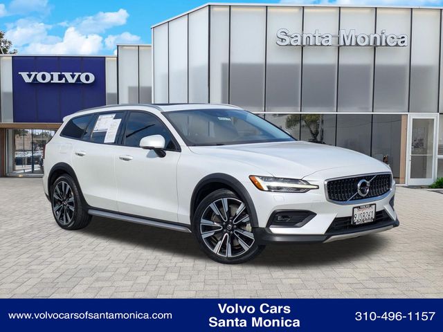 2020 Volvo V60 Cross Country Wagon 