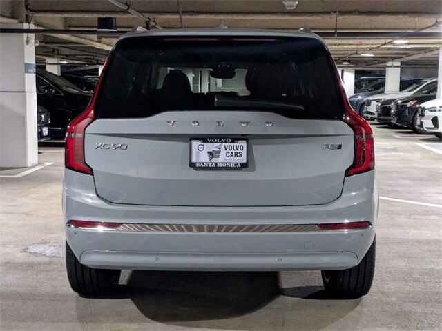 2026 Volvo XC90 B5 Plus photo 3