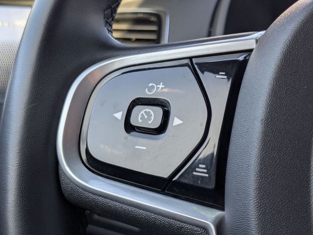 2022 Volvo XC90 R-Design - Photo 17