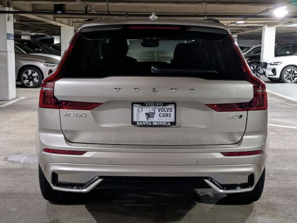 New 2026 Volvo XC60 B5 Ultra SUV