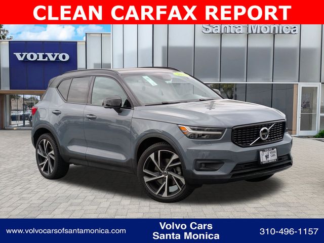 2020 Volvo XC40 R-Design