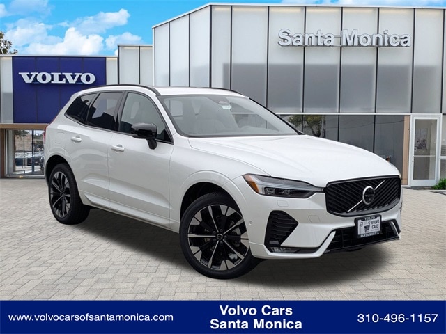 2026 Volvo XC60 Plus's photo