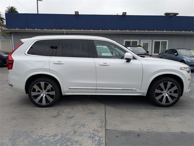 2024 Volvo XC90 T8 Plus photo 2