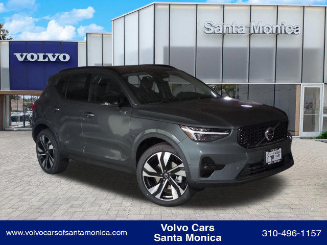 2026 Volvo XC40