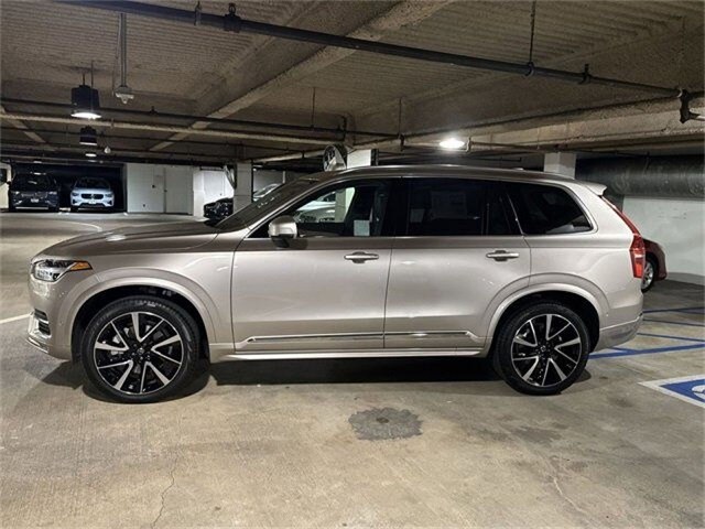 2024 Volvo XC90 Plus photo 3